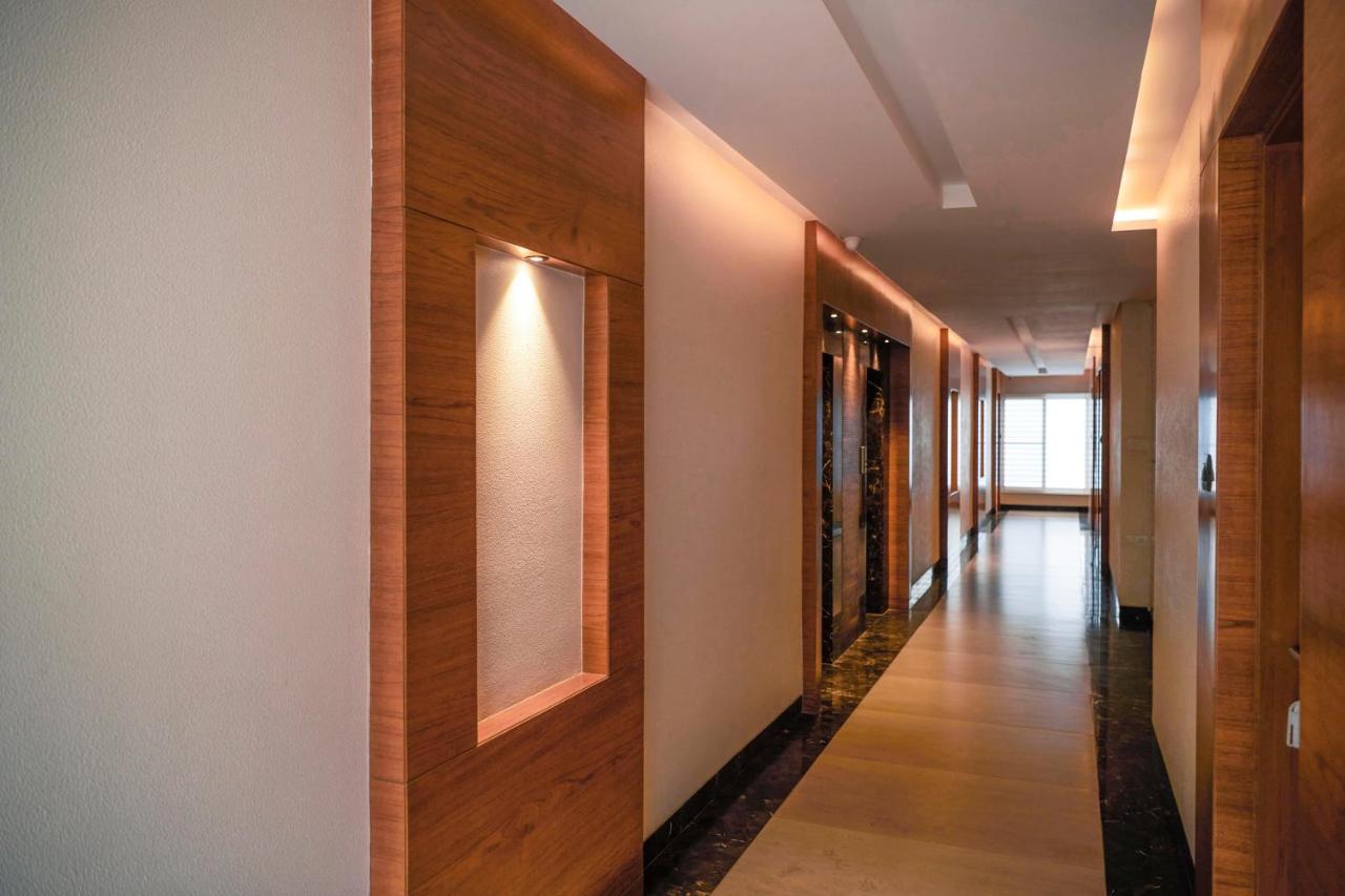 Hotel The Atithi Niwas Indore Exterior foto
