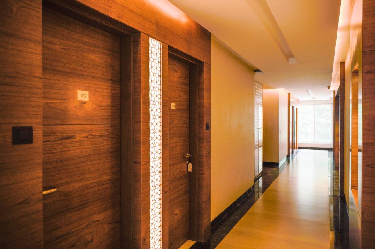 Hotel The Atithi Niwas Indore Exterior foto
