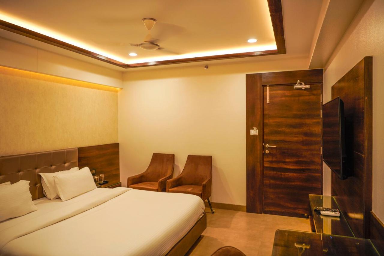Hotel The Atithi Niwas Indore Exterior foto
